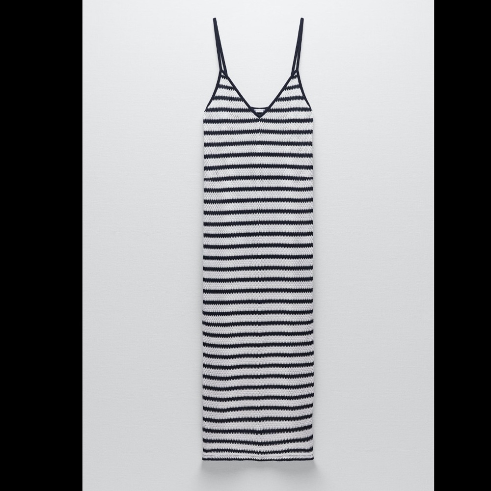 Knit Stripped jacquard midi dress - Picture 7 of 8